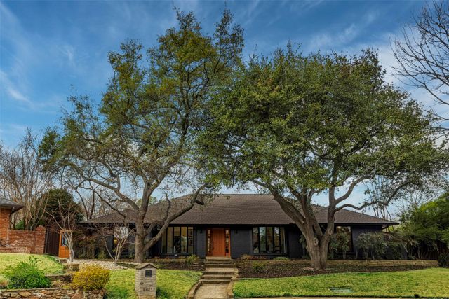 8825 Vista Oaks Circle, Dallas, TX 75243