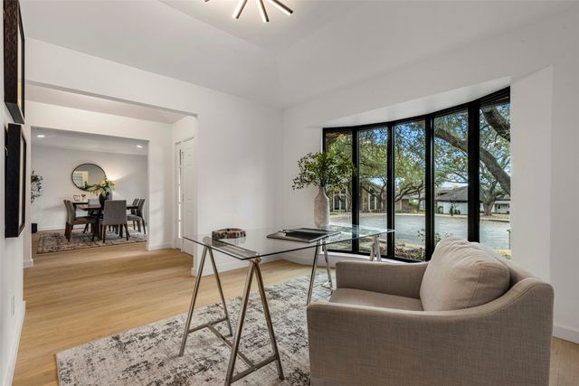 8825 Vista Oaks Circle, Dallas, TX 75243