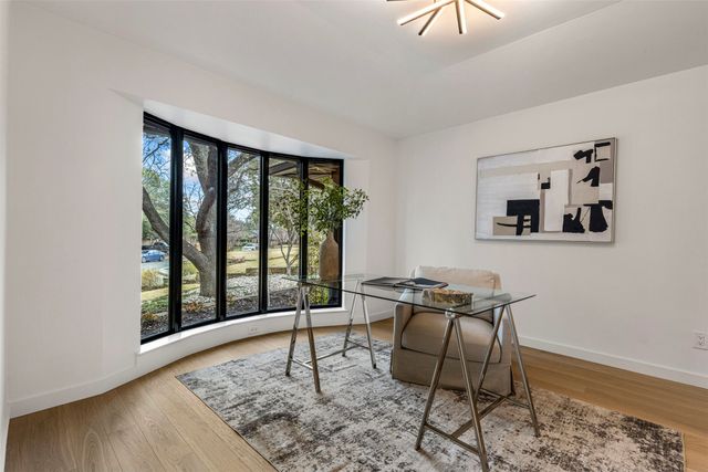 8825 Vista Oaks Circle, Dallas, TX 75243