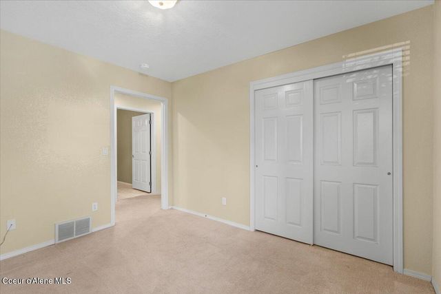 224 W FRONTIER TRL, Post Falls, ID 83854