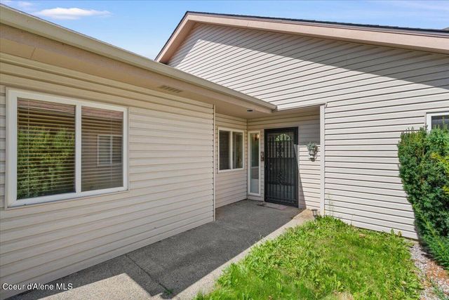 224 W FRONTIER TRL, Post Falls, ID 83854