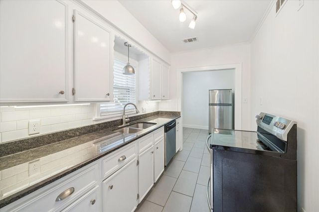 1937 W Mckinney Street 1939, Houston, TX 77019