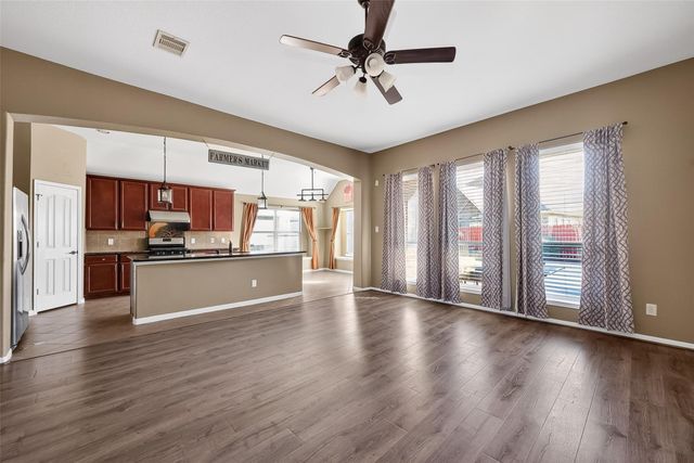 1512 Nacogdoches Valley Drive, League City, TX 77573