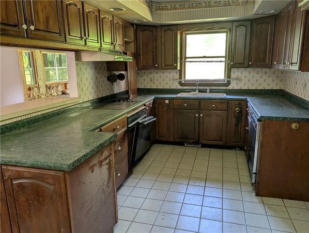 127 Clearview Dr, South Huntingdon, PA 15679