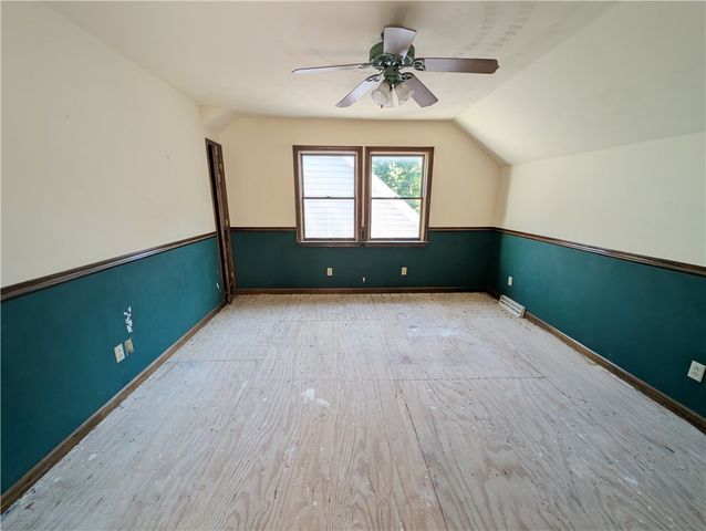 127 Clearview Dr, South Huntingdon, PA 15679