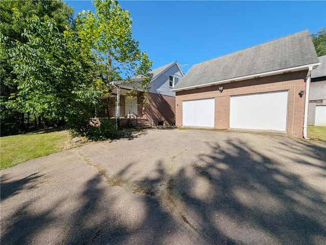 127 Clearview Dr, South Huntingdon, PA 15679
