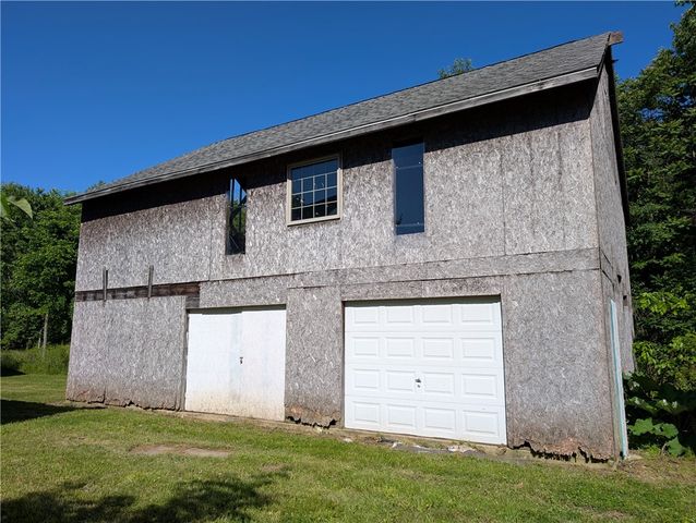 127 Clearview Dr, South Huntingdon, PA 15679
