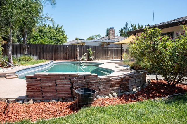7009 Brookcrest Way, Citrus Heights, CA 95621
