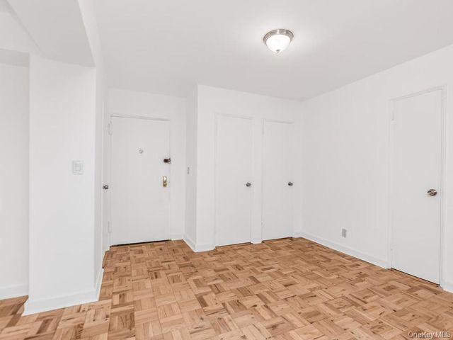 61 Bronx River Road 3B, Yonkers, NY 10704