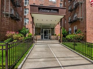 61 Bronx River Road 3B, Yonkers, NY 10704