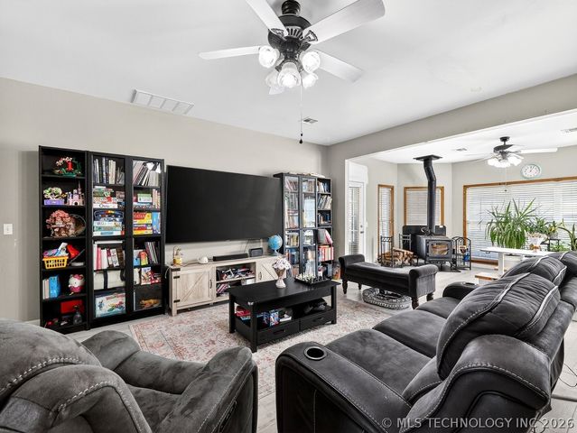 6261 S 444, Locust Grove, OK 74352