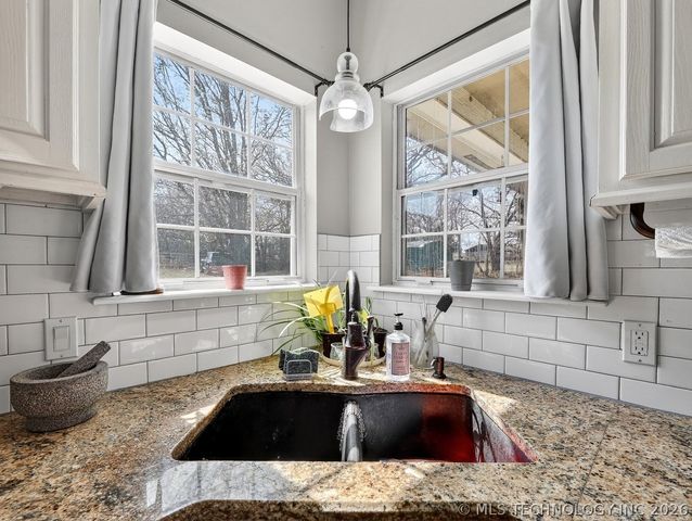 6261 S 444, Locust Grove, OK 74352