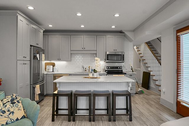 321 Ashley Avenue, Charleston, SC 29403