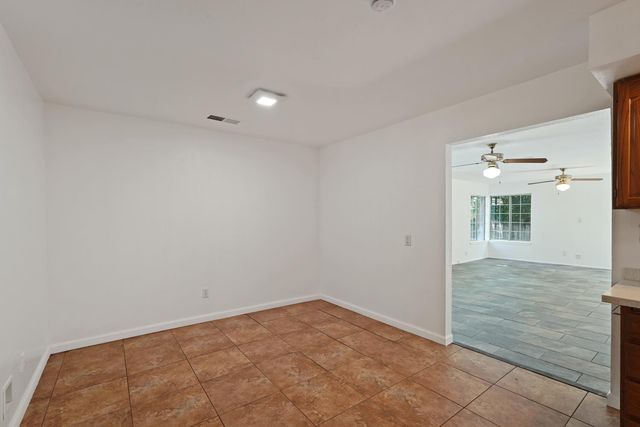 174 Hemlock Dr, Lodi, CA 95240