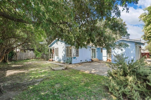 174 Hemlock Dr, Lodi, CA 95240