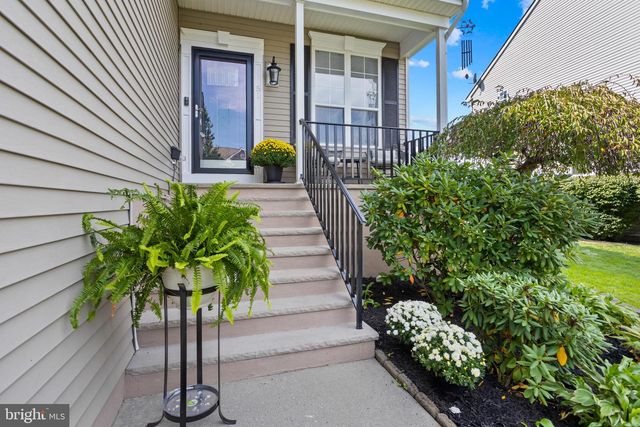 51 LINCOLN DR, Columbus, NJ 08022