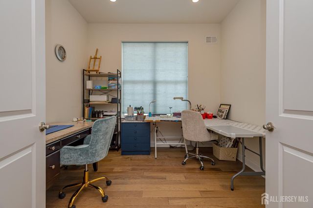 3 Inter Lachen Court, Monroe, NJ 08831