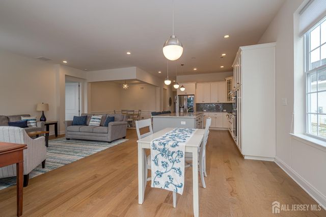 3 Inter Lachen Court, Monroe, NJ 08831