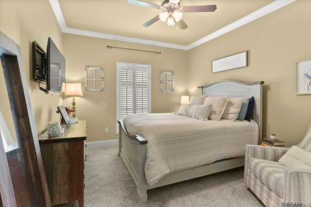 8135 Lavender Dr, Baton Rouge, LA 70818