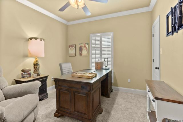 8135 Lavender Dr, Baton Rouge, LA 70818