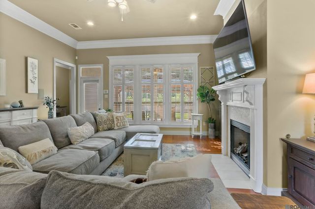 8135 Lavender Dr, Baton Rouge, LA 70818