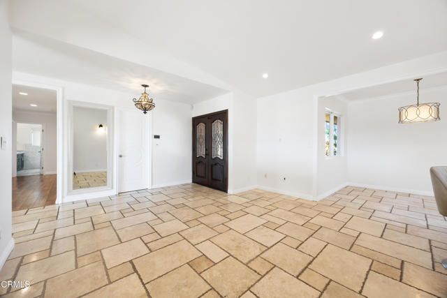 9350 Crystal View Drive, Los Angeles, CA 91042