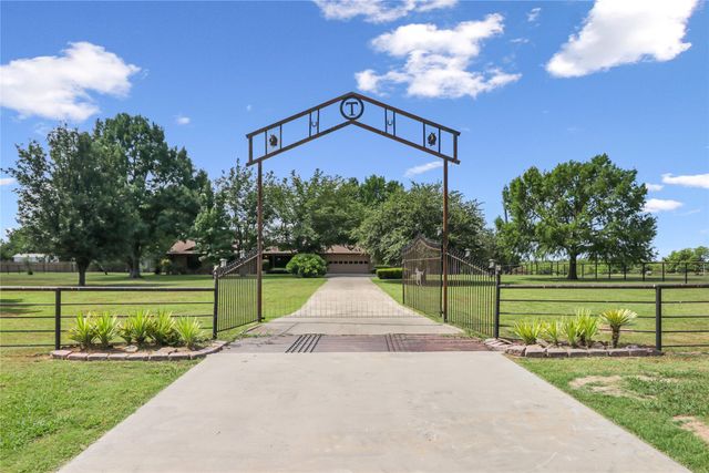 1972 FM 3134, Cumby, TX 75433