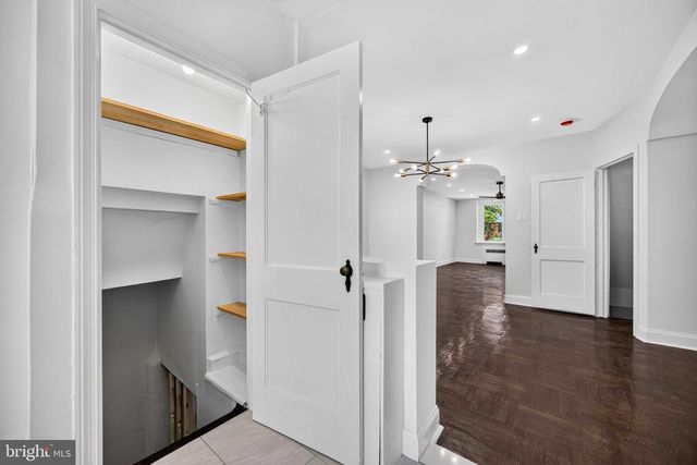 5766 W JEFFERSON ST, Philadelphia, PA 19131