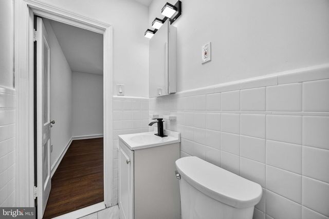 5766 W JEFFERSON ST, Philadelphia, PA 19131