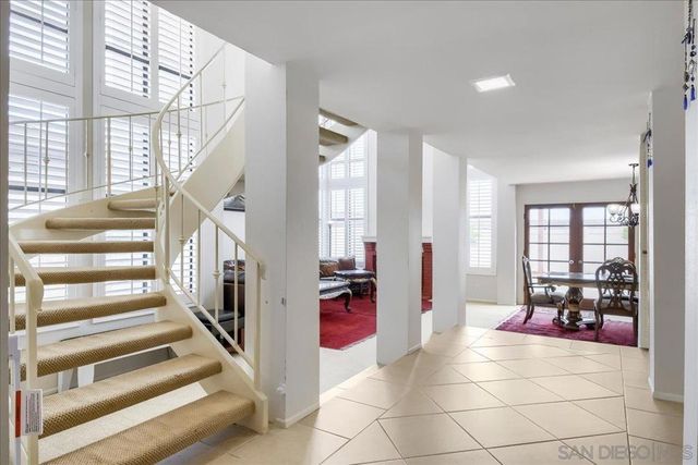 12550 Shropshire Ln, San Diego, CA 92128