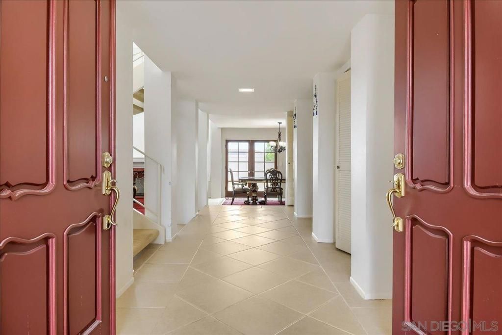 12550 Shropshire Ln, San Diego, CA 92128 — photo 2