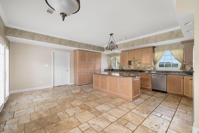 670 Headtown Road, Jonesborough, TN 37659