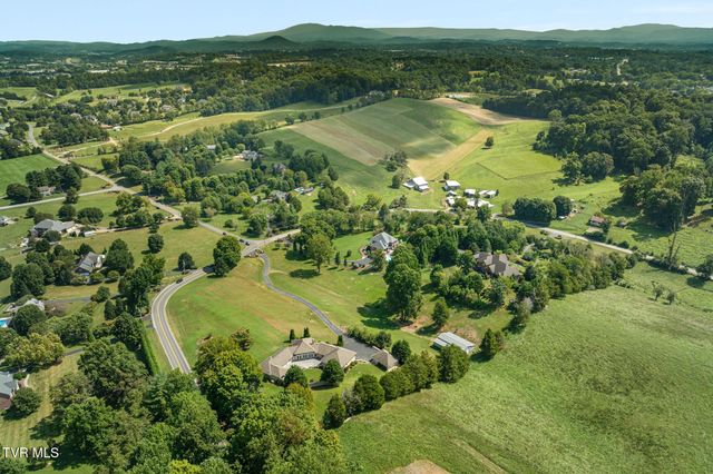 670 Headtown Road, Jonesborough, TN 37659