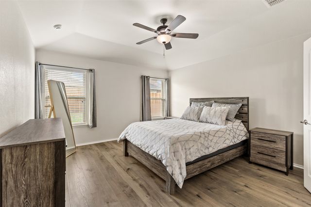 11828 Kurth Drive, Frisco, TX 75036