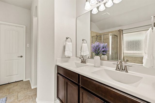 11828 Kurth Drive, Frisco, TX 75036