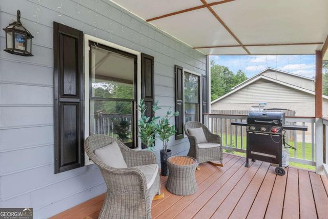 1433 Janice Court SW, Lilburn, GA 30047