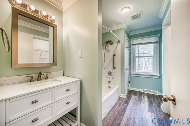 14101 W Hensley Rd, Midlothian, VA 23112