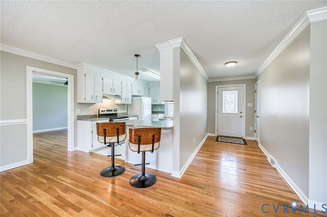 14101 W Hensley Rd, Midlothian, VA 23112