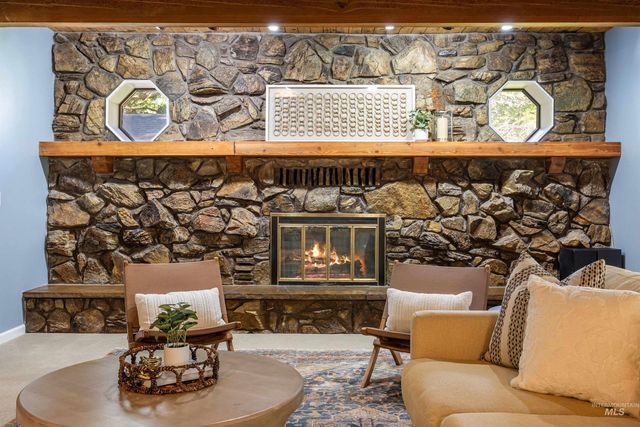 12474 W Ginger Creek Drive, Boise, ID 83713