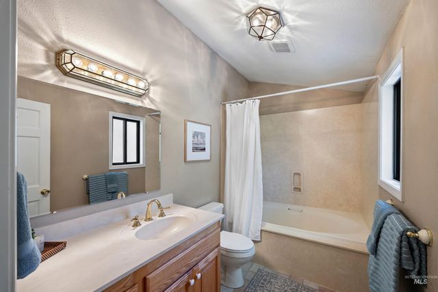 12474 W Ginger Creek Drive, Boise, ID 83713