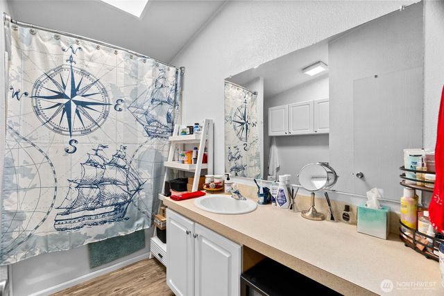 288 S Valley Road, Naselle, WA 98638