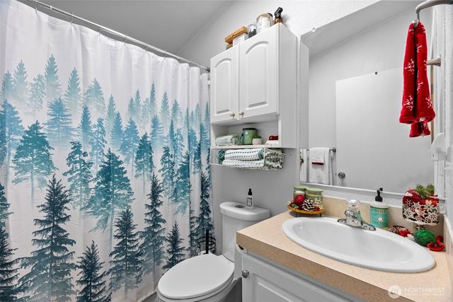 288 S Valley Road, Naselle, WA 98638