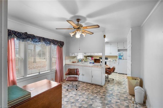 2730 Hickory Tree Road, Winston-salem, NC 27127