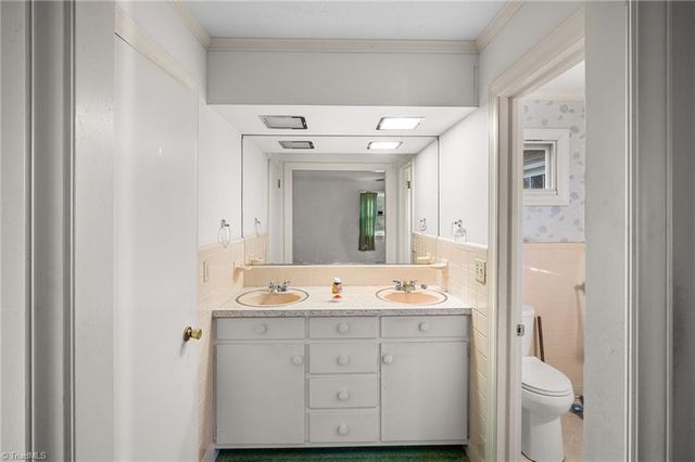 2730 Hickory Tree Road, Winston-salem, NC 27127