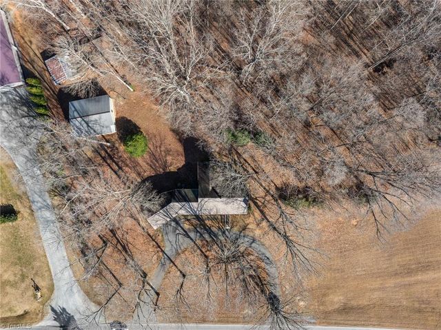 2730 Hickory Tree Road, Winston-salem, NC 27127