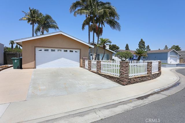 8841 Jarrett, Huntington Beach, CA 92647