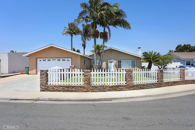 8841 Jarrett, Huntington Beach, CA 92647