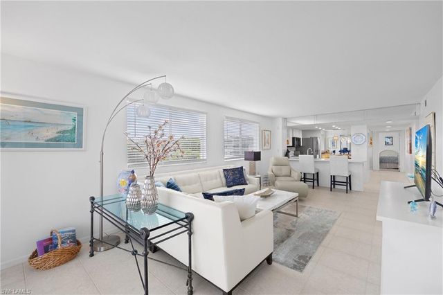 15171 Cedarwood LN 3606, Naples, FL 34110