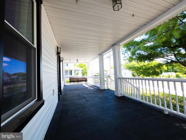 9862 WINCHESTER AVE, Bunker Hill, WV 25413