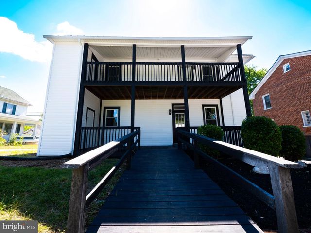 9862 WINCHESTER AVE, Bunker Hill, WV 25413